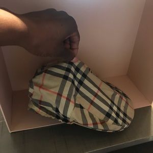 Pageboy Burberry Hat